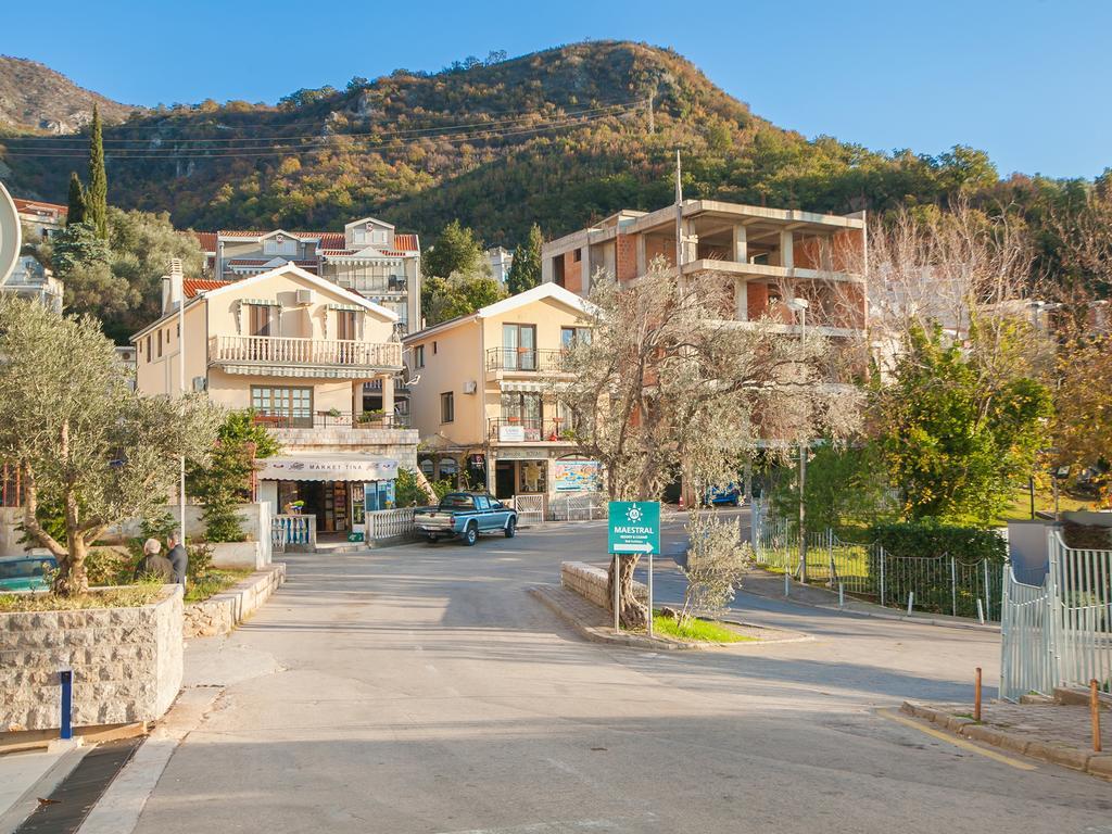 Mali Milocer Bay Accommodation Sveti Stefan Buitenkant foto