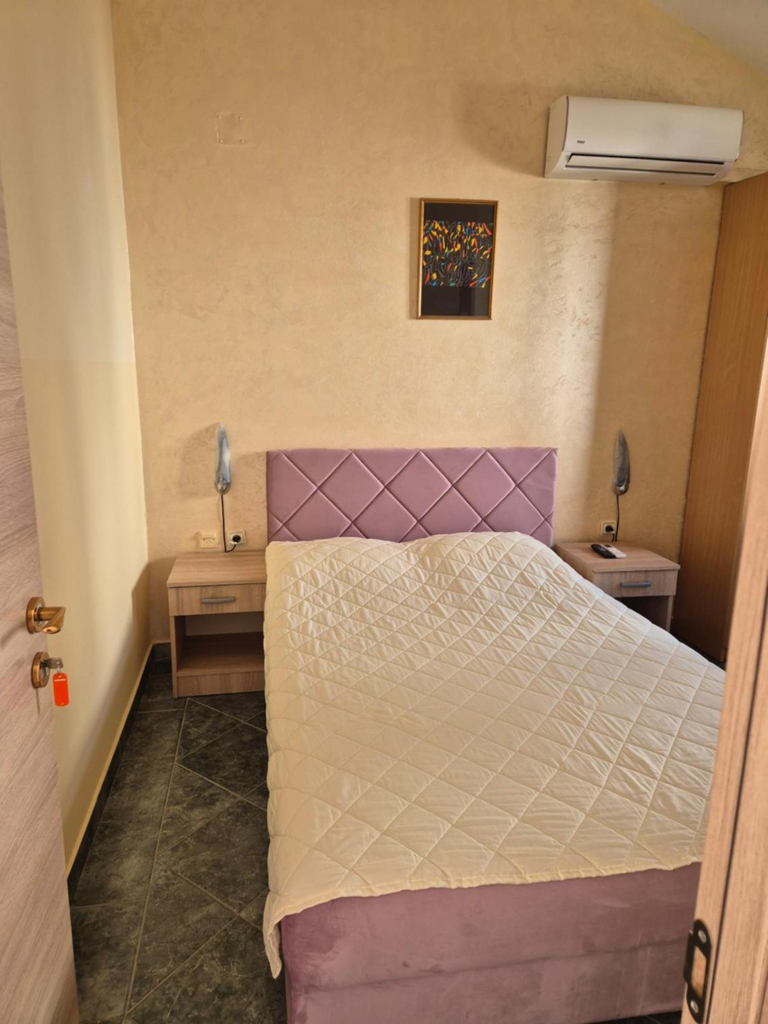 Mali Milocer Bay Accommodation Sveti Stefan Kamer foto