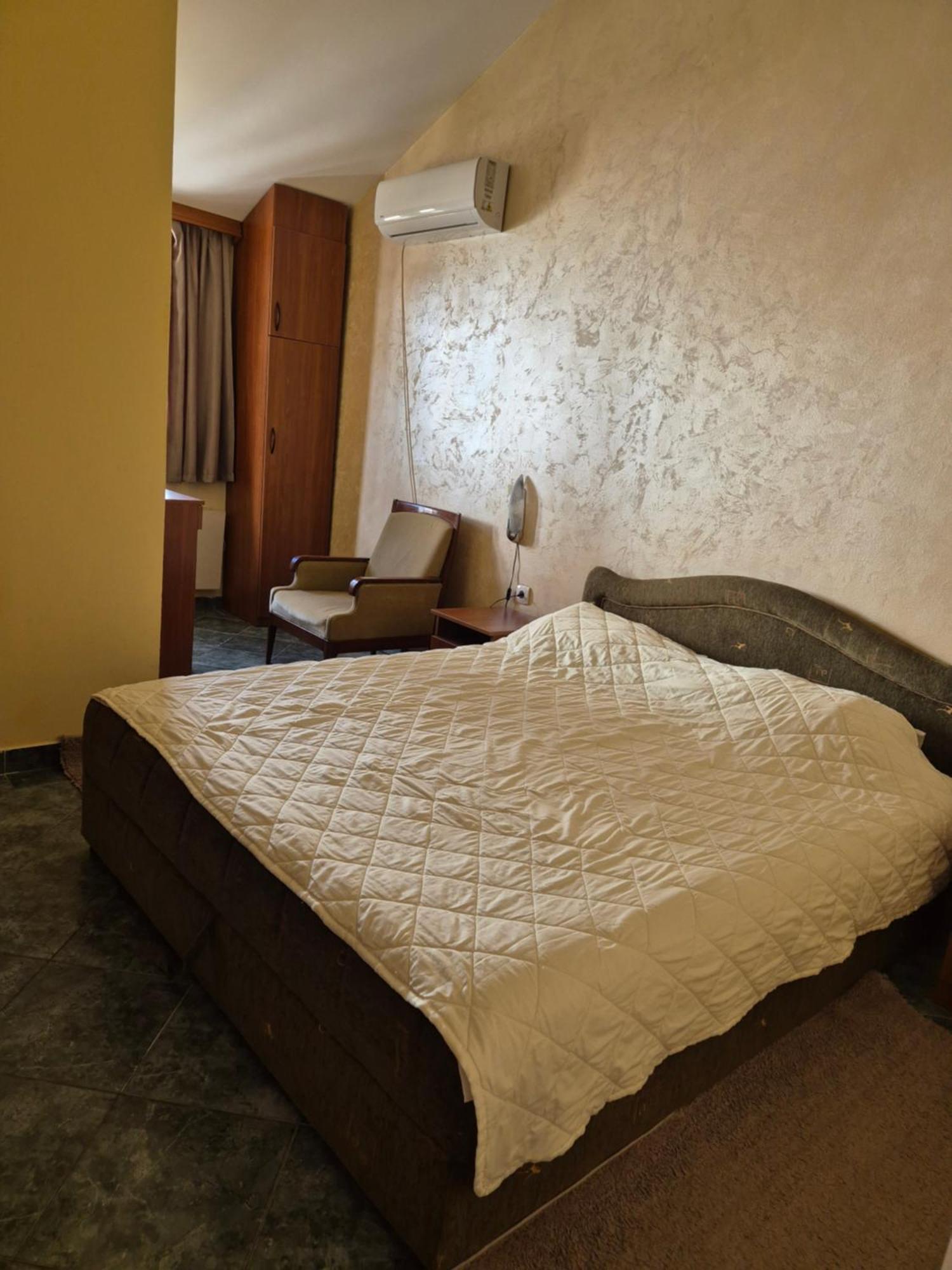 Mali Milocer Bay Accommodation Sveti Stefan Kamer foto