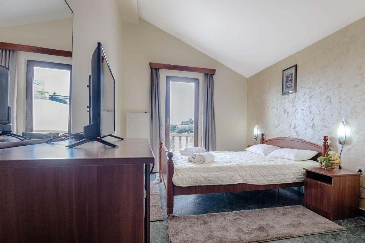 Mali Milocer Bay Accommodation Sveti Stefan Buitenkant foto