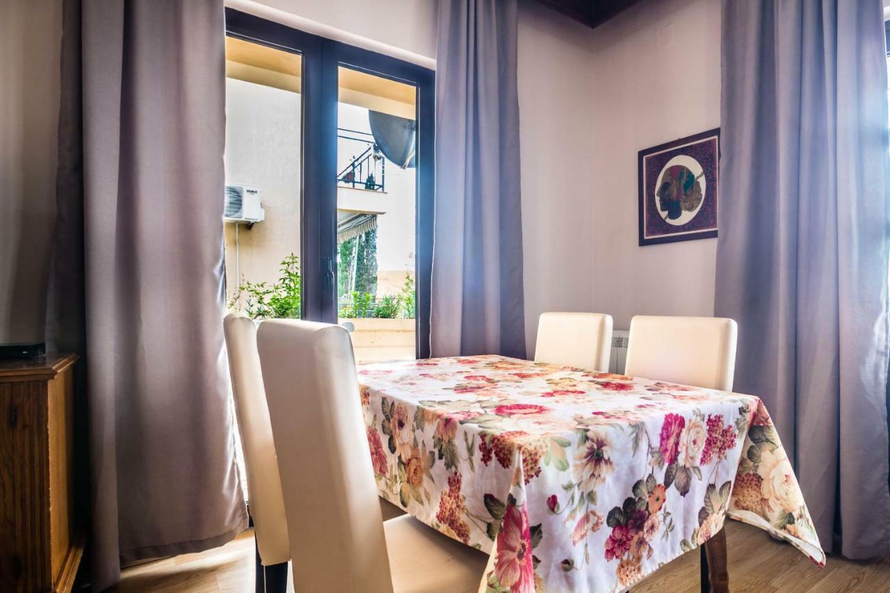 Mali Milocer Bay Accommodation Sveti Stefan Buitenkant foto