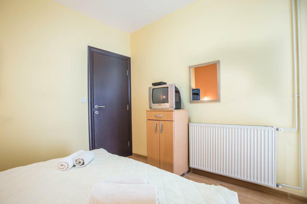 Mali Milocer Bay Accommodation Sveti Stefan Buitenkant foto